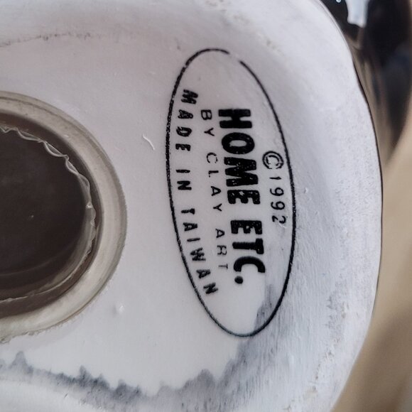 Clay Art Pair of Tuxedo Cat & White Cat Salt & Pepper Shakers Vintage 1992 EUC - Picture 9 of 9